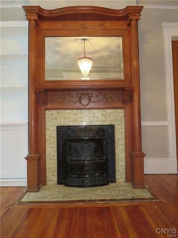 1725 James Street 1, Syracuse, NY 13206