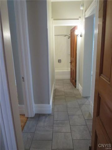 1725 James Street 1, Syracuse, NY 13206