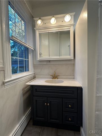 1725 James Street 1, Syracuse, NY 13206