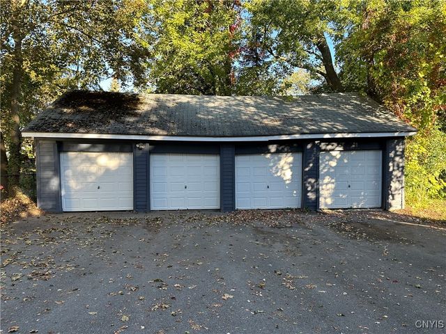 1725 James Street 1, Syracuse, NY 13206