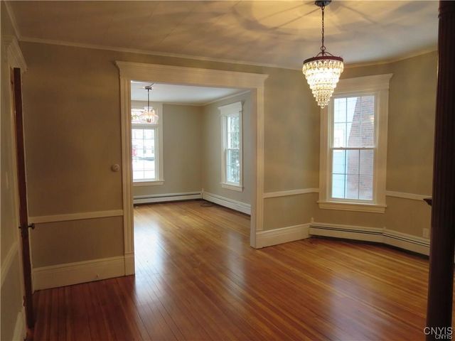 1725 James Street 1, Syracuse, NY 13206