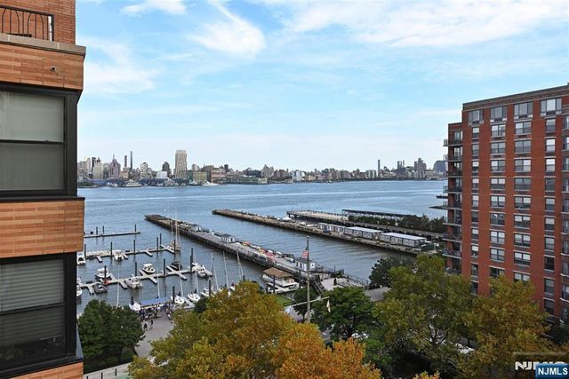 2 Constitution Court 1008, Hoboken, NJ 07030