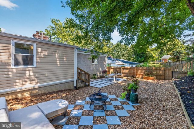911 NEWHALL ST, Silver Spring, MD 20901