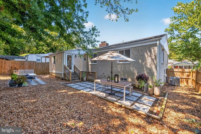 911 NEWHALL ST, Silver Spring, MD 20901