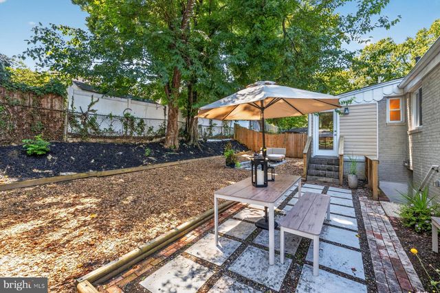 911 NEWHALL ST, Silver Spring, MD 20901