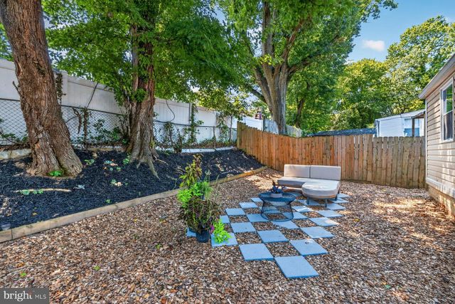 911 NEWHALL ST, Silver Spring, MD 20901