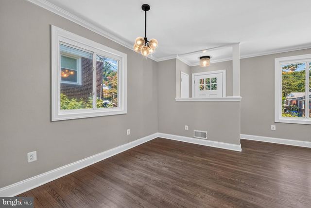 911 NEWHALL ST, Silver Spring, MD 20901