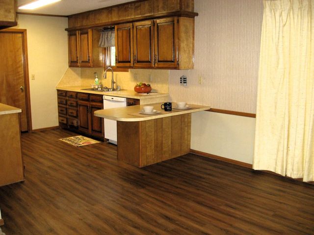 311 Douglas Street, Levelland, TX 79336