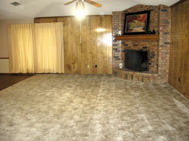 311 Douglas Street, Levelland, TX 79336