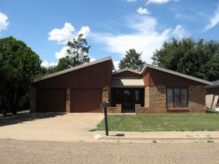 311 Douglas Street, Levelland, TX 79336