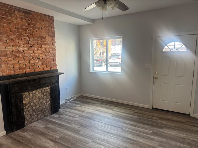 4416 Woolslayer Way, Bloomfield, PA 15224