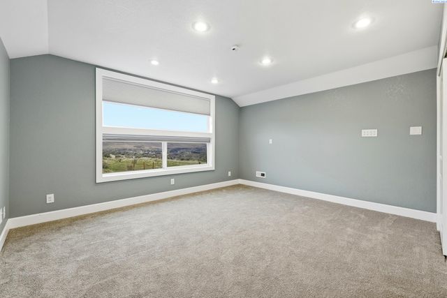 108133 E 217 Pr Se, Kennewick, WA 99338