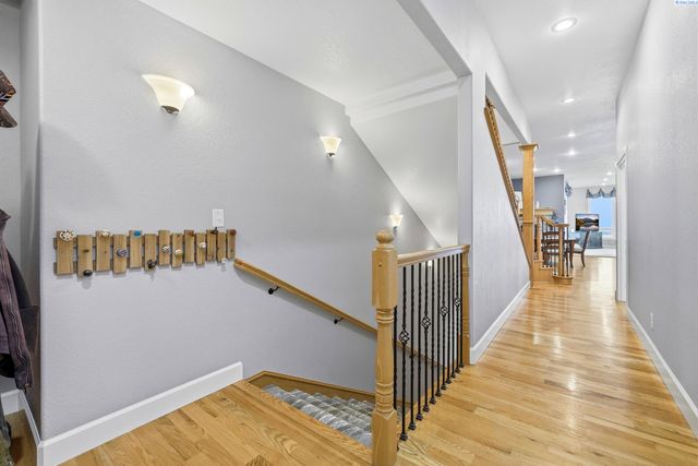 108133 E 217 Pr Se, Kennewick, WA 99338