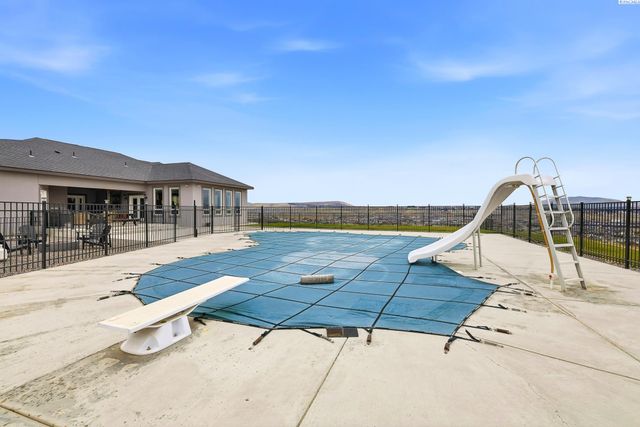 108133 E 217 Pr Se, Kennewick, WA 99338