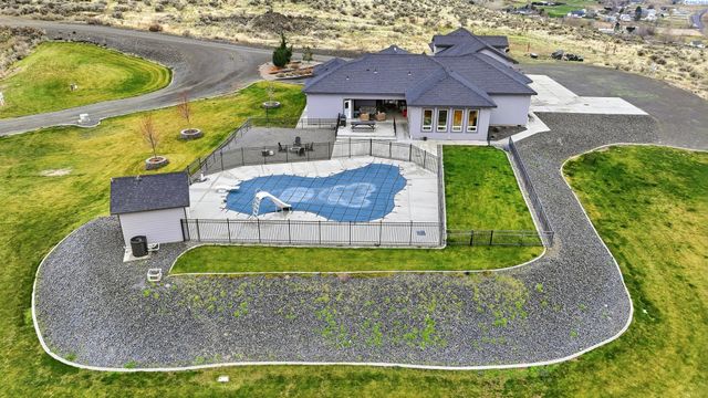 108133 E 217 Pr Se, Kennewick, WA 99338