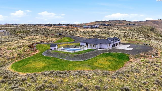 108133 E 217 Pr Se, Kennewick, WA 99338