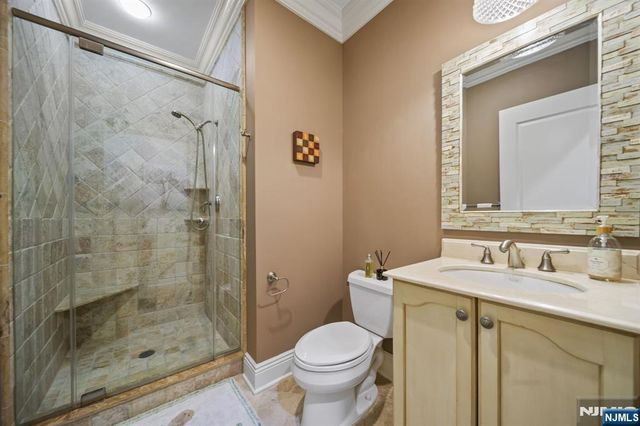 43 Beverly Road, Hillsdale, NJ 07642