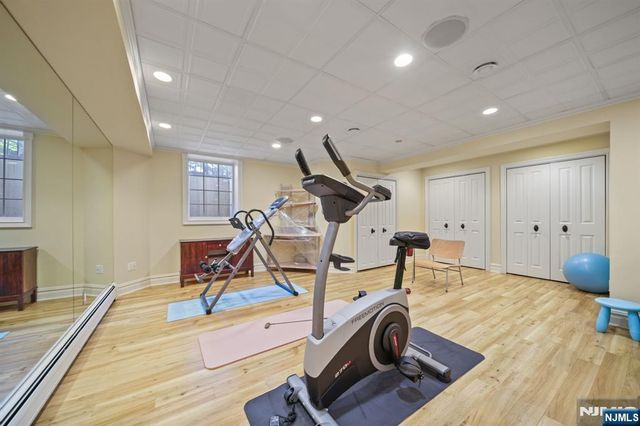 43 Beverly Road, Hillsdale, NJ 07642