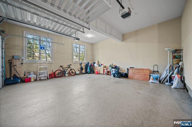 43 Beverly Road, Hillsdale, NJ 07642