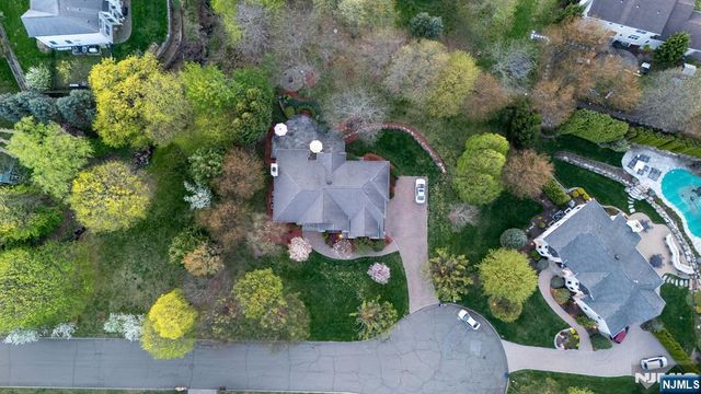 43 Beverly Road, Hillsdale, NJ 07642