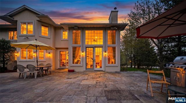 43 Beverly Road, Hillsdale, NJ 07642