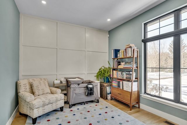 32 Lantern Lane, Wellesley, MA 02481