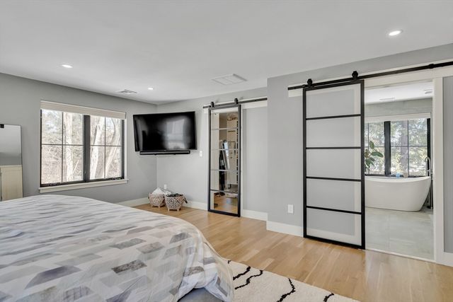 32 Lantern Lane, Wellesley, MA 02481