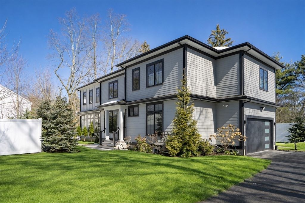 32 Lantern Lane, Wellesley, MA 02481