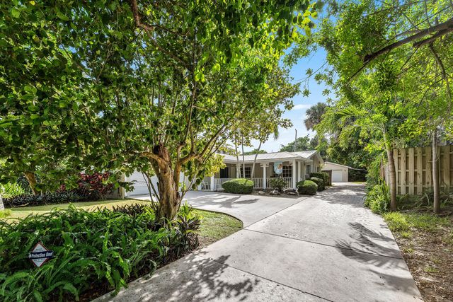 414 S Atlantic Drive, Lantana, FL 33462