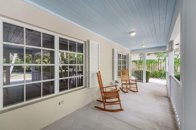 414 S Atlantic Drive, Lantana, FL 33462