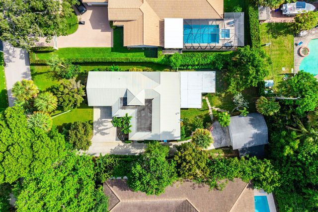 414 S Atlantic Drive, Lantana, FL 33462