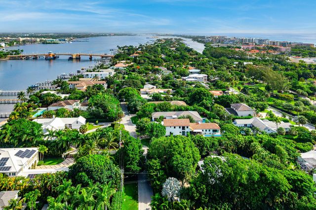 414 S Atlantic Drive, Lantana, FL 33462