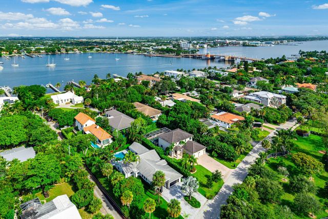 414 S Atlantic Drive, Lantana, FL 33462