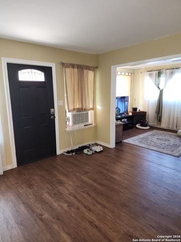 1824 Athel, San Antonio, TX 78237