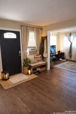 1824 Athel, San Antonio, TX 78237