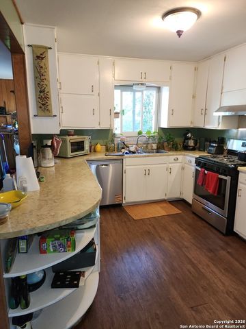 1824 Athel, San Antonio, TX 78237