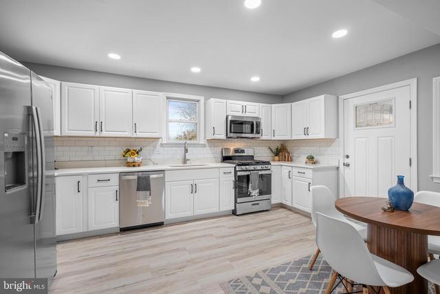 2 RIVER PL, Pennsville, NJ 08070