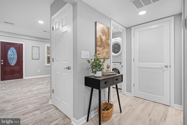 2 RIVER PL, Pennsville, NJ 08070