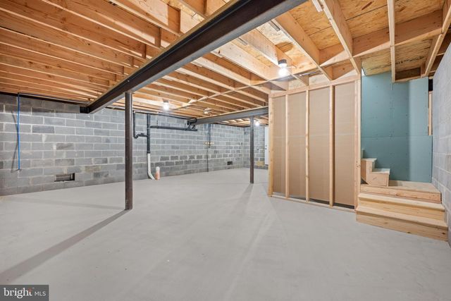 2 RIVER PL, Pennsville, NJ 08070