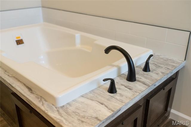 24 Private Lane 215, Rolla, MO 65401