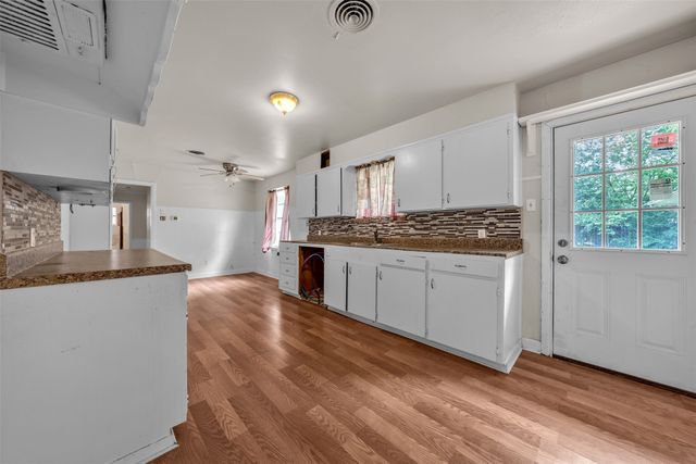 4437 Tamworth Road, Fort Worth, TX 76116