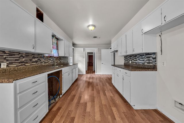 4437 Tamworth Road, Fort Worth, TX 76116