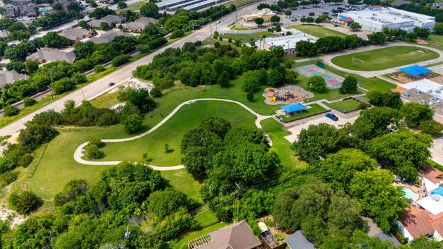4437 Tamworth Road, Fort Worth, TX 76116