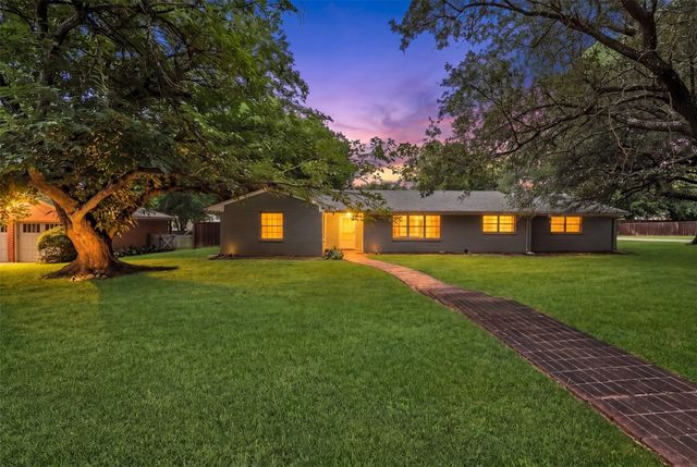 4437 Tamworth Road, Fort Worth, TX 76116