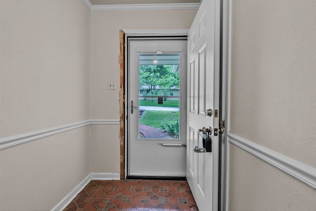 4437 Tamworth Road, Fort Worth, TX 76116