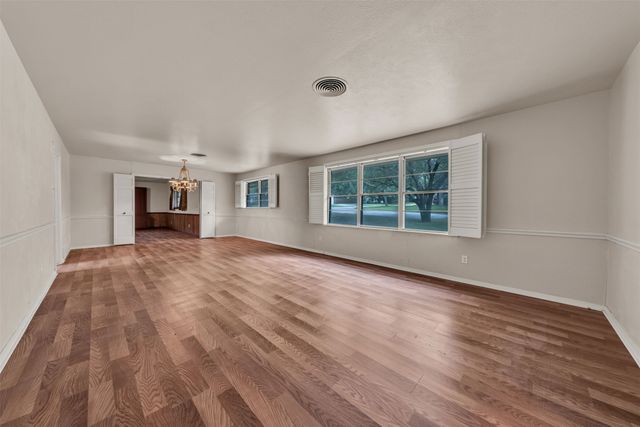 4437 Tamworth Road, Fort Worth, TX 76116