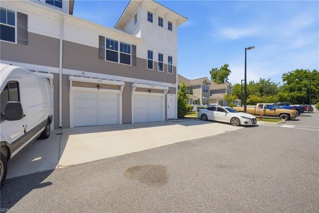 212 Fishers CT, Hampton, VA 23666