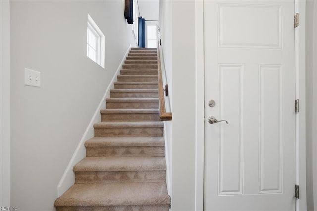 212 Fishers CT, Hampton, VA 23666