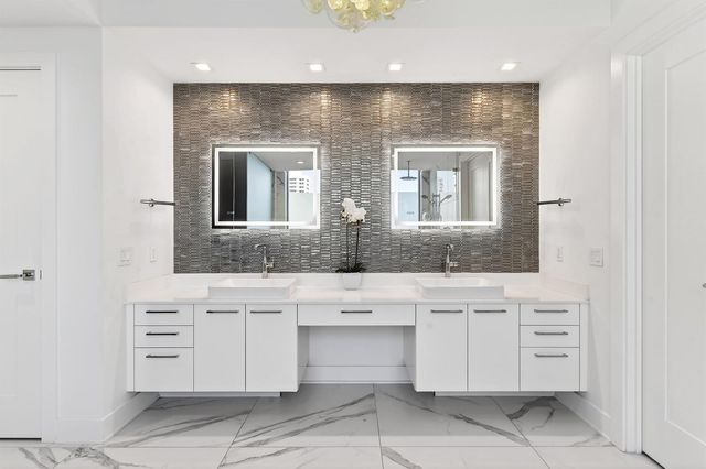 5000 N Ocean Drive 1001, Singer Island, FL 33404
