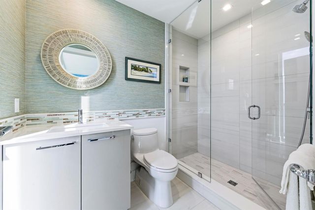 5000 N Ocean Drive 1001, Singer Island, FL 33404